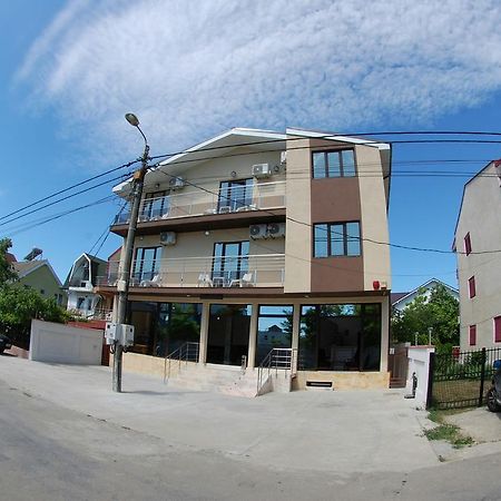 Razvan Holiday Costinesti Exterior foto