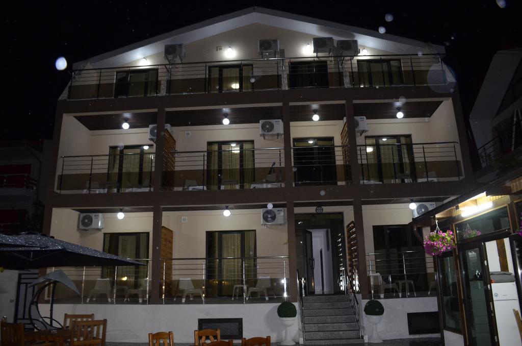 Razvan Holiday Costinesti Exterior foto