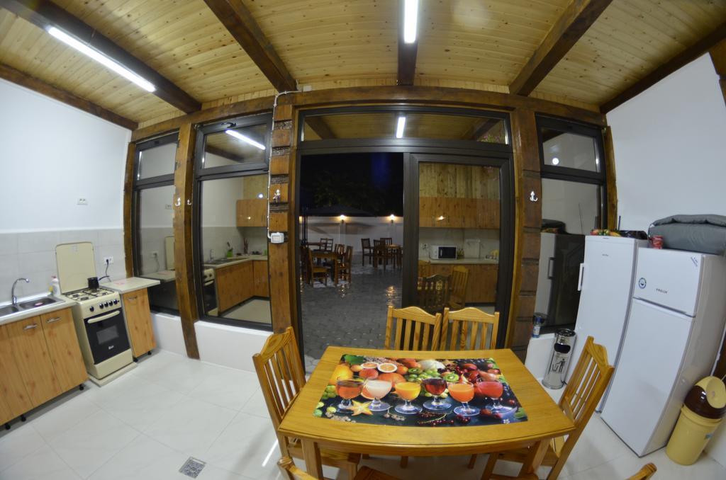 Razvan Holiday Costinesti Exterior foto