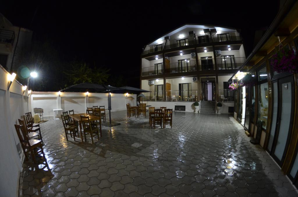 Razvan Holiday Costinesti Exterior foto