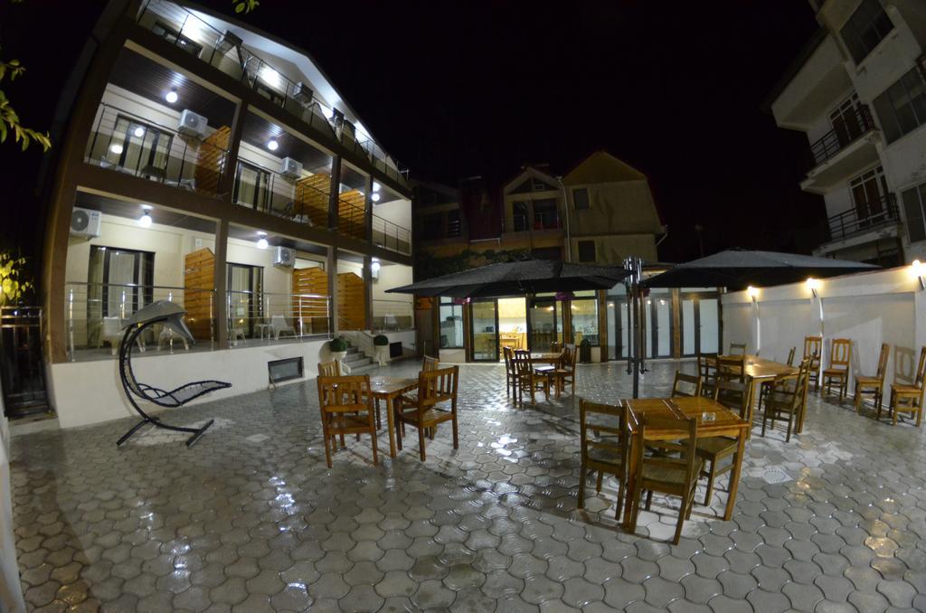 Razvan Holiday Costinesti Exterior foto
