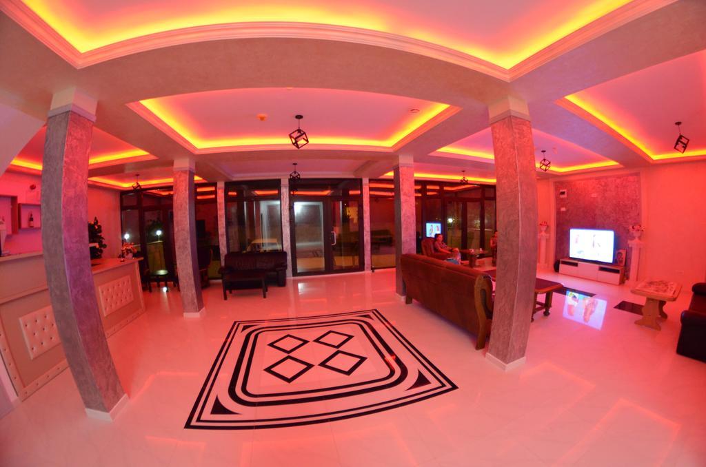 Razvan Holiday Costinesti Exterior foto