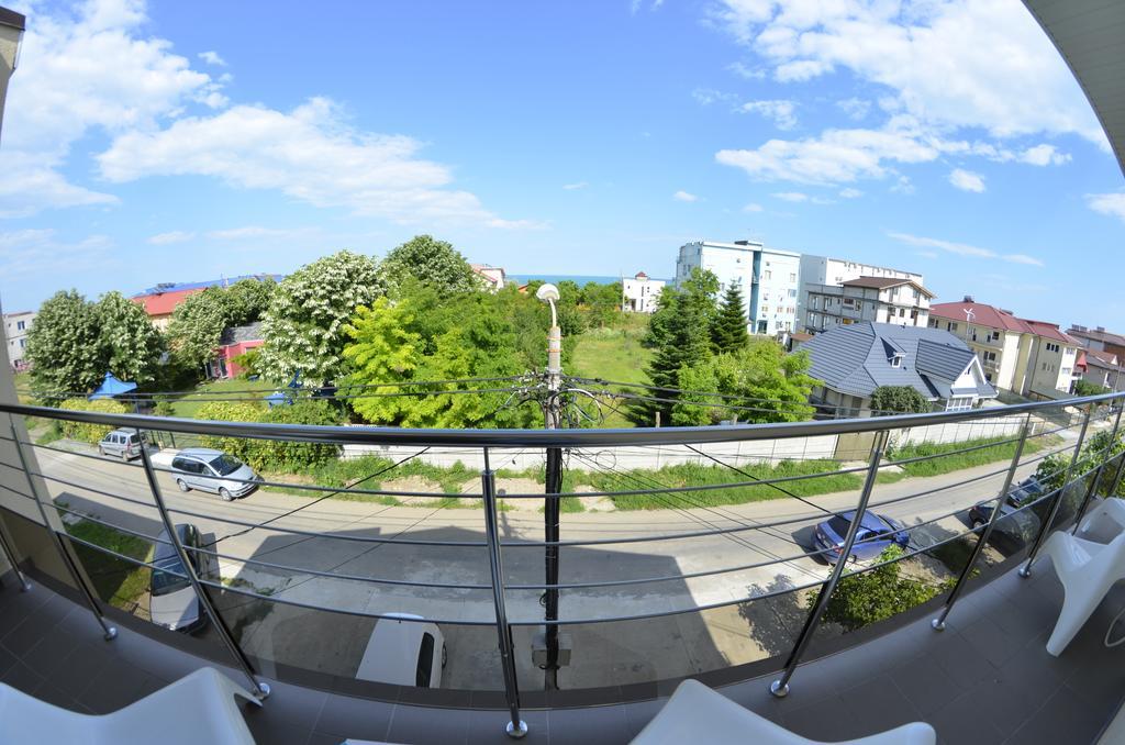 Razvan Holiday Costinesti Exterior foto