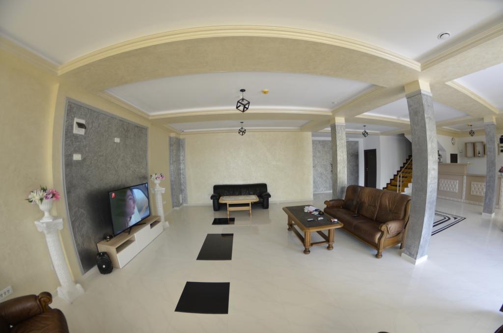 Razvan Holiday Costinesti Exterior foto