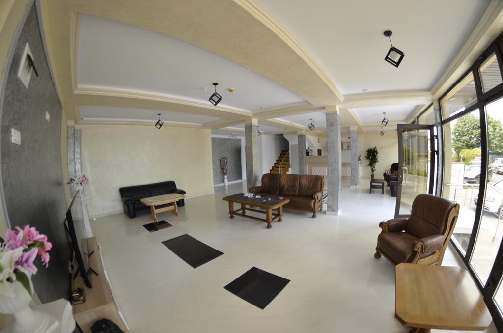 Razvan Holiday Costinesti Exterior foto